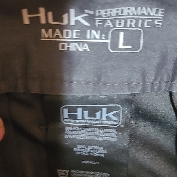 Huk Dark Gray Flat Front Fishing Shorts Size L - Picture 3 of 3